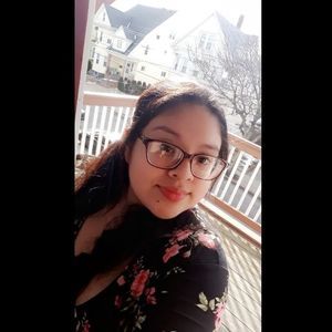 Meet your Posher, Bethy